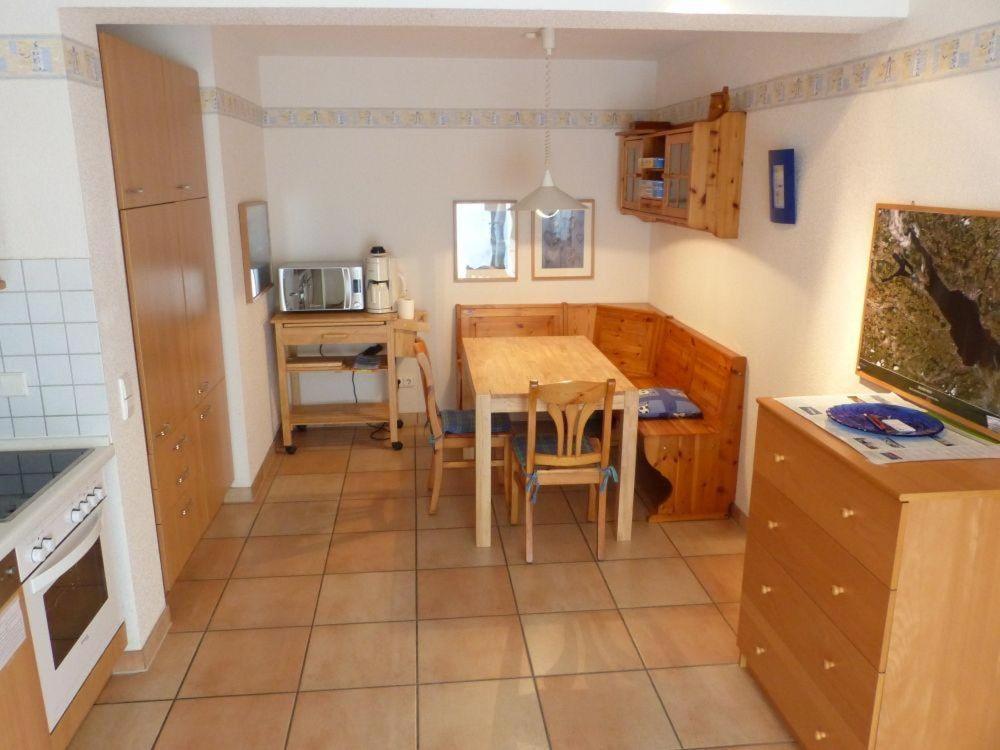 Ferienwohnung-Sanwald Friedrichshafen Buitenkant foto